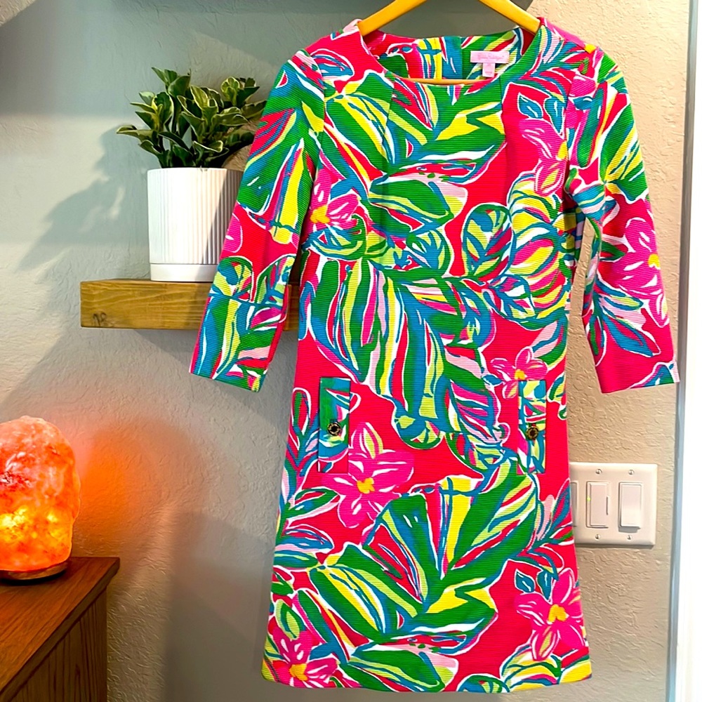 Lilly Pulitzer shift dress. Size XS